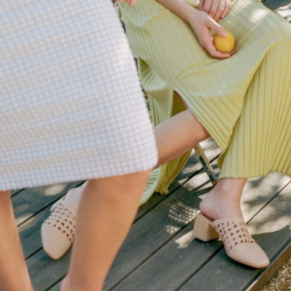 LOQ Ines Woven Tan Mules
